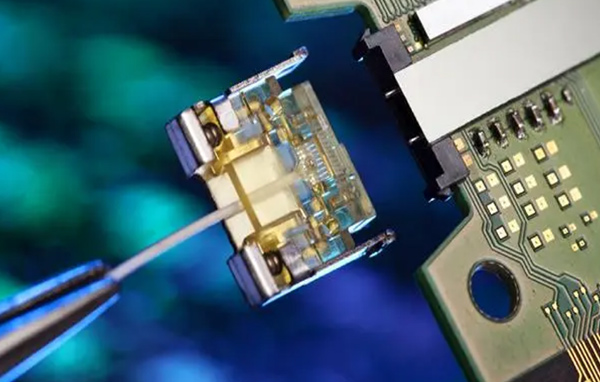 音頻芯片與虛擬現實：創(chuàng)造逼真的聽覺體驗